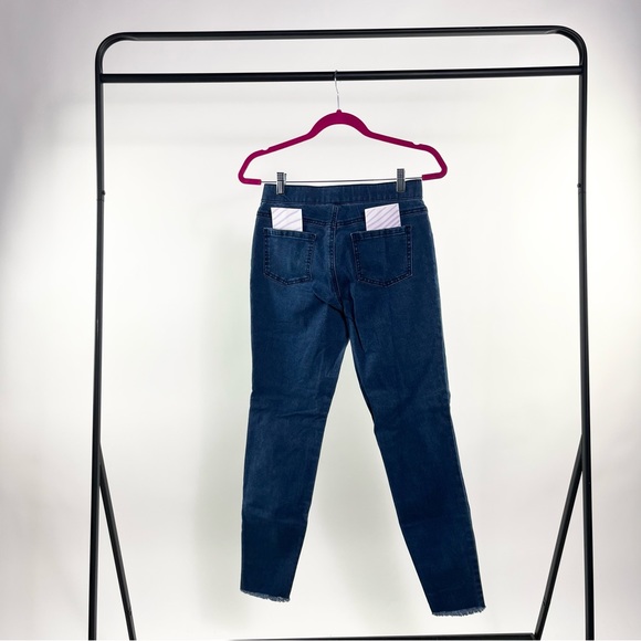 NWT Medium Wash Denim Mid-Rise Frayed Edge Leggings - Hue Studio - Picture 2 of 13